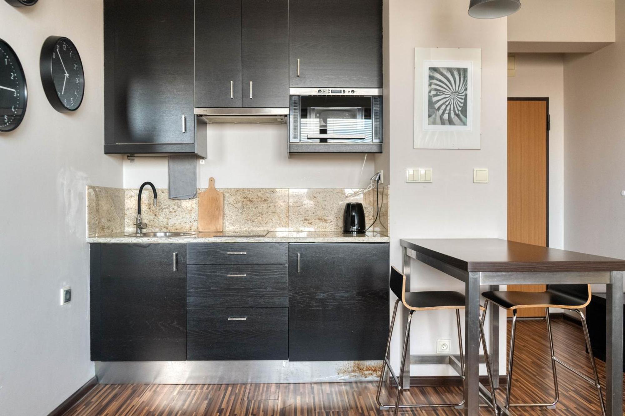 ורשה Airport Residence Amber מראה חיצוני תמונה