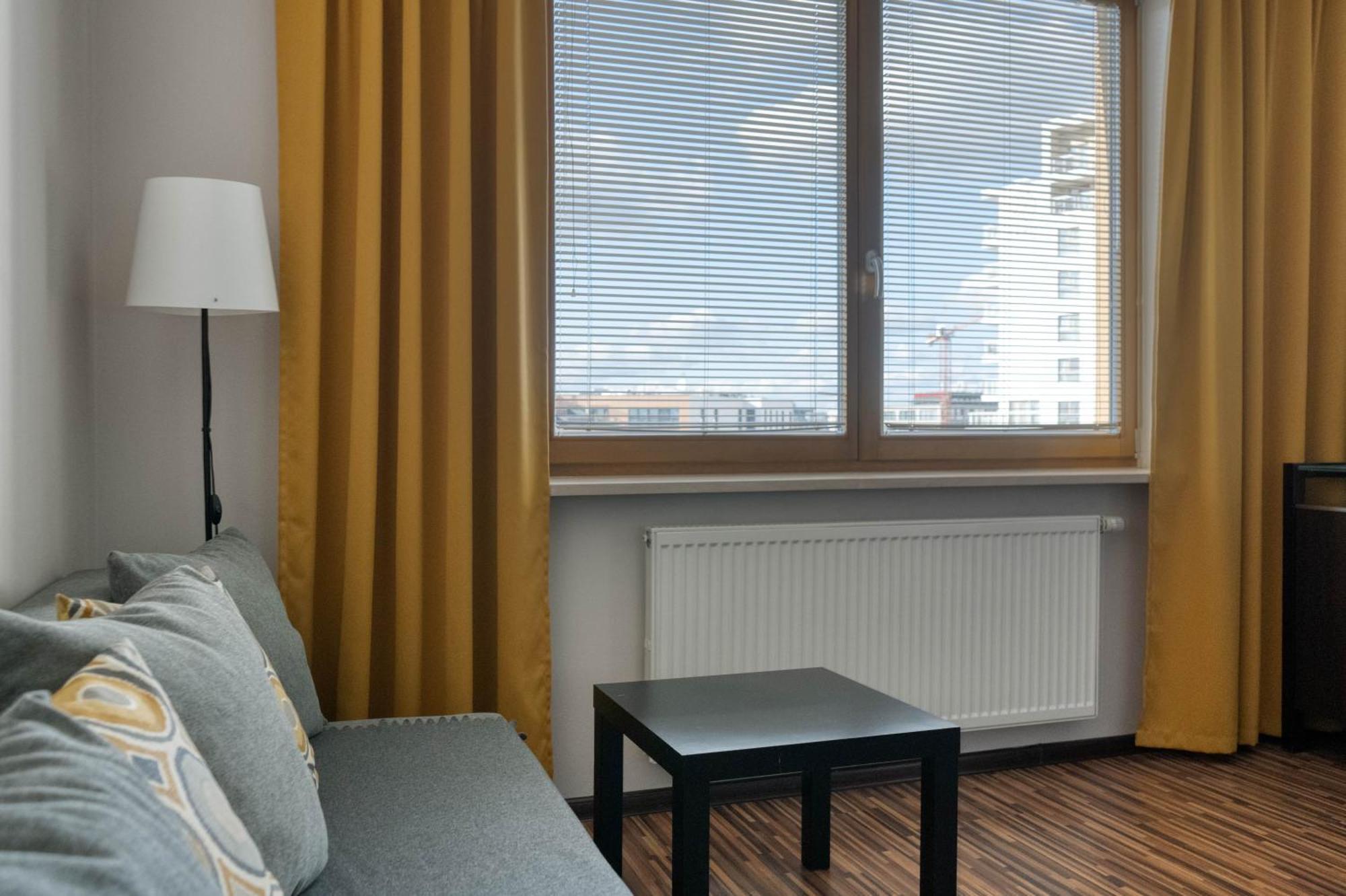 ורשה Airport Residence Amber מראה חיצוני תמונה